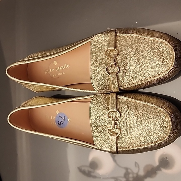 Kate Spade Bernice Gold Flats with Metallic Accent and Leather Finish 7.5 - Picture 1 of 7